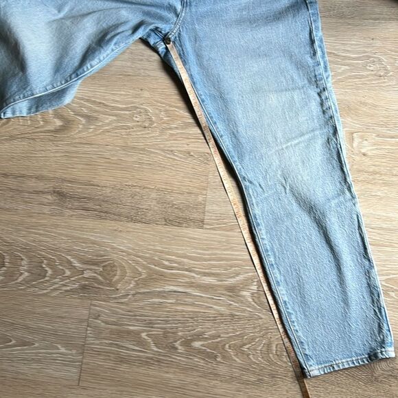 Levi’s Icon Wedgie Cropped Straight Leg High Rise Jean Rigid Denim Light Wash 32 - Picture 9 of 14